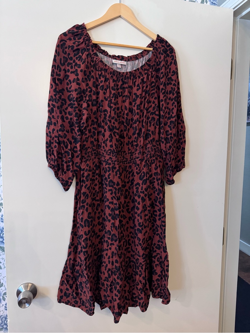 Knox Rose Burgundy Leopard Midi Dress